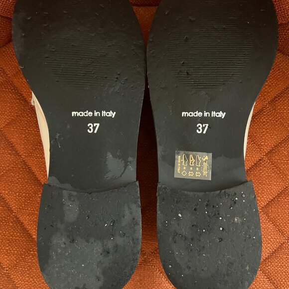 Almost new B2 Browns Ivory Bishop Loafer Size 7 - Picture 8 of 8